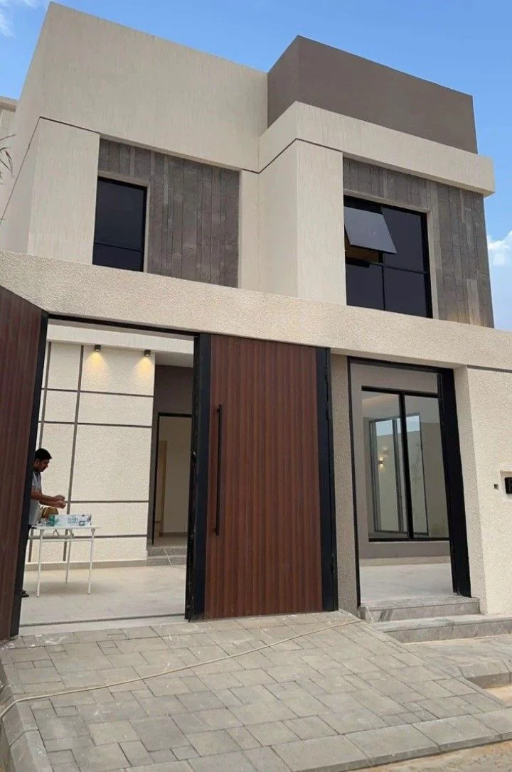 معلم دهانات بالرياض
